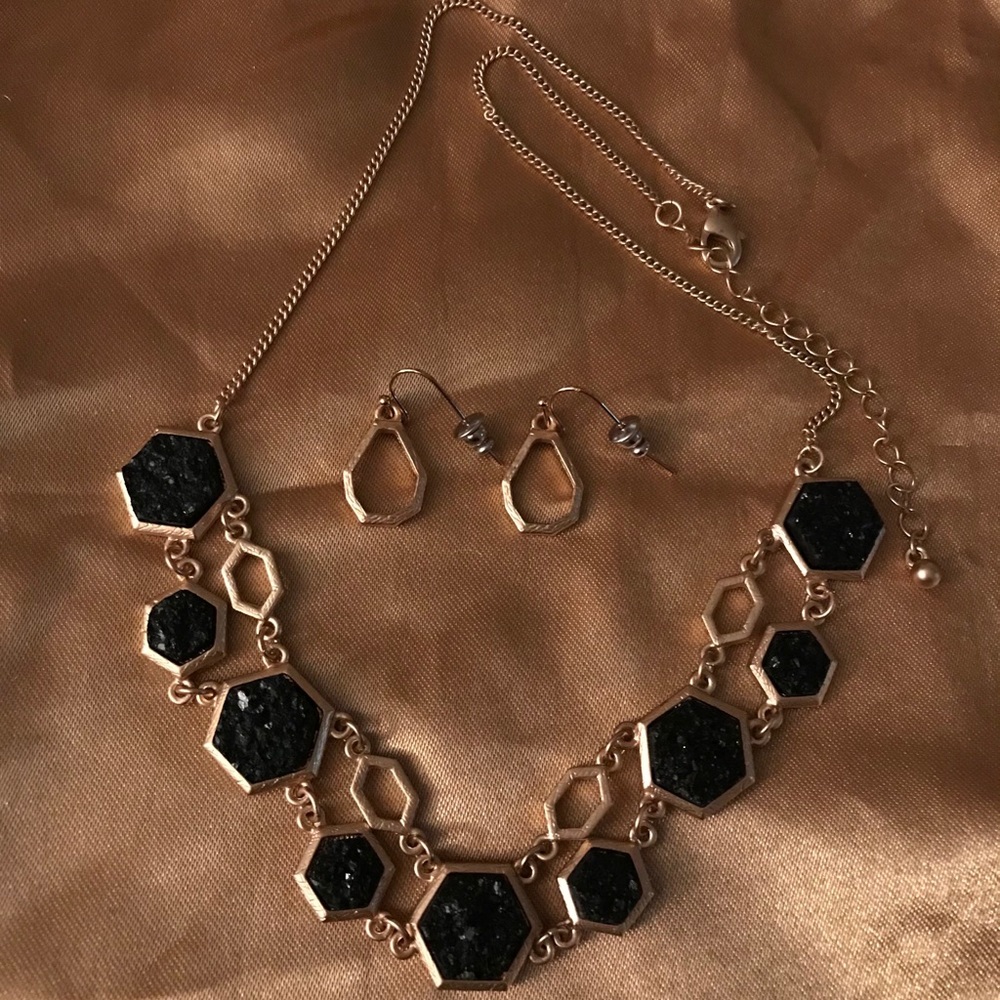 Gold/Black Choker Earrings Set